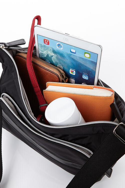 SWAN 스완 숄더백  hi-res | American Tourister