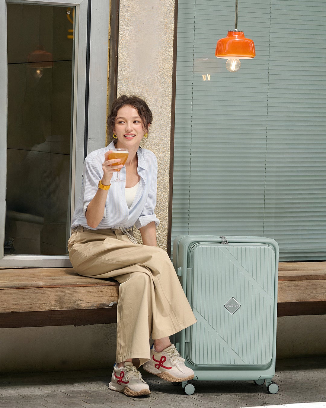 VELOX 벨록스 SP 75/28 EXP TSA BO  lifestyle | American Tourister