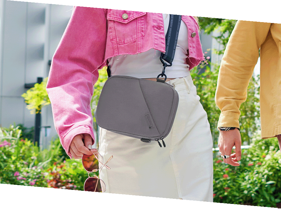   topdesc | American Tourister