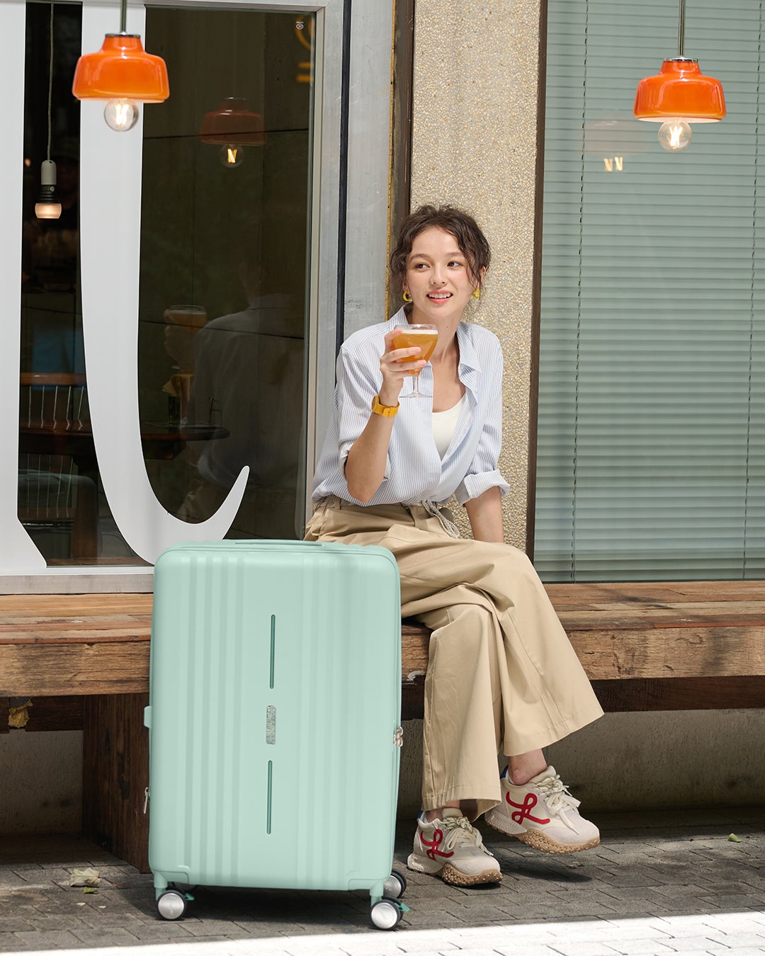 CLEVA 클레바 캐리어 67/24 EXP TSA PV  lifestyle | American Tourister