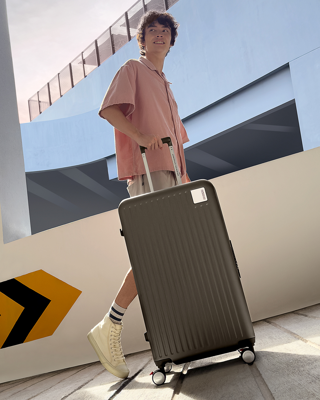 LOCKATION 락케이션 트렁크 76/28 ZIP FRA OS  lifestyle | American Tourister